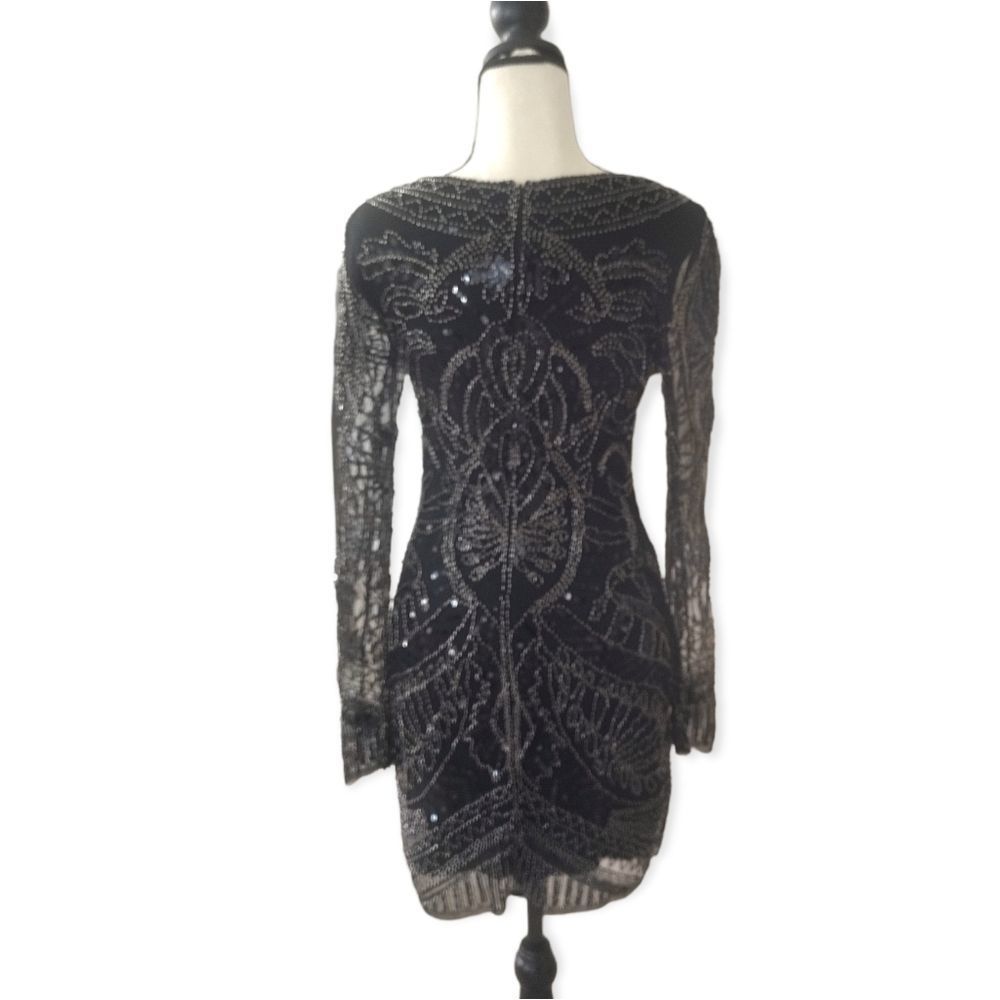 Verte Beaded Dress - Picture 2 of 7
